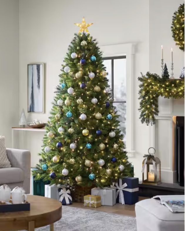 7.5 ft. Oxford Pine Pre-Lit tree